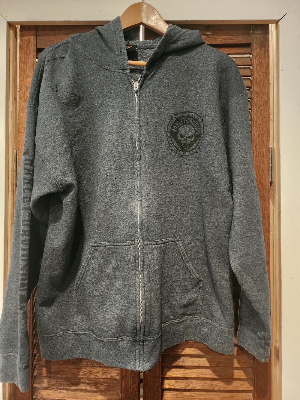 Harley-Davidson Skull Zip-Up Hoodie in Charcoal Gray